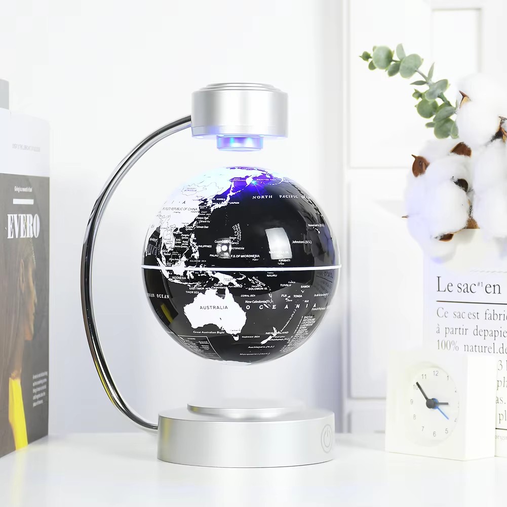 Magnetyczna lampa z mapą świat – Office Tech For Home recenzja i cena